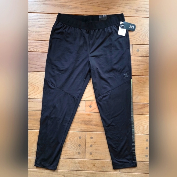 NWT Xersion Mens Black Athletic Joggers - Picture 1 of 5